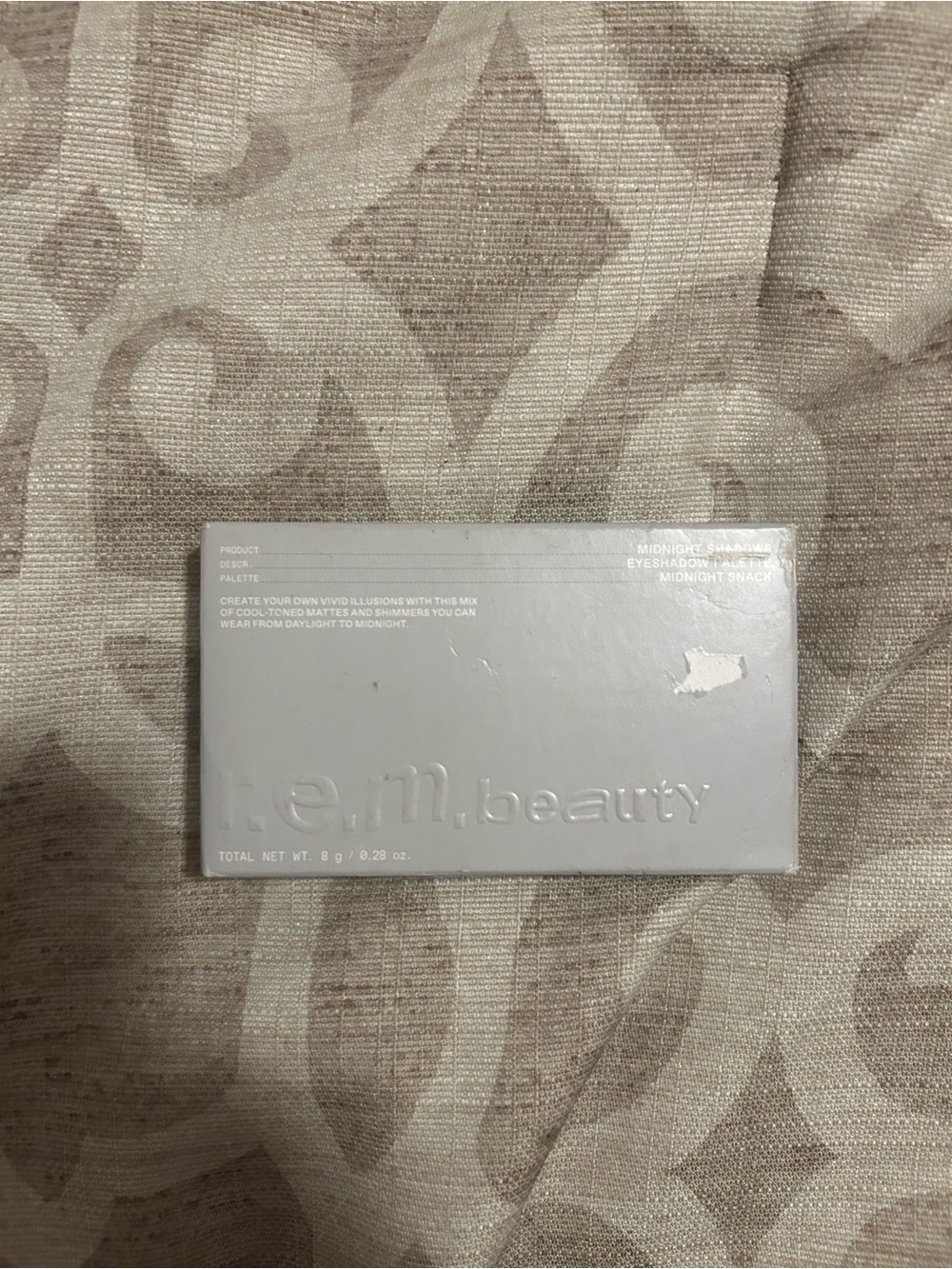 REM beauty Midnight Shadow Eyeshadow Palette - White